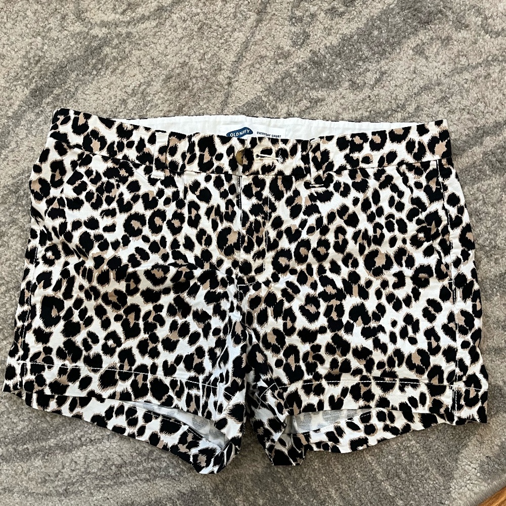 Leopard shorts